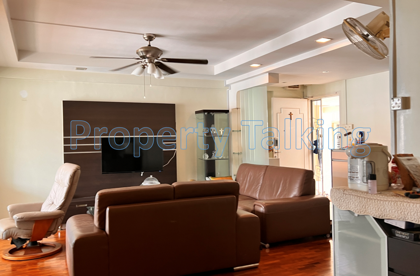 Living room at 498M tampines