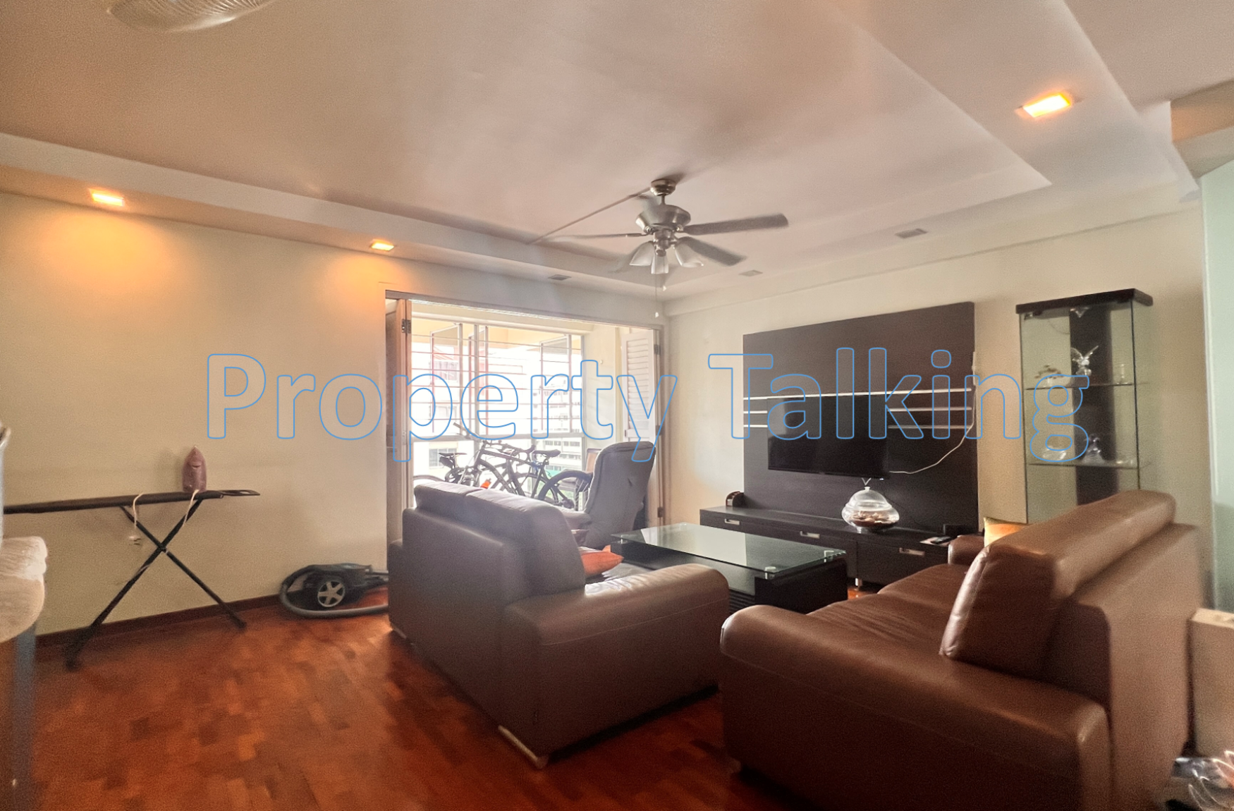 Living room Executive Maisonette Tampines